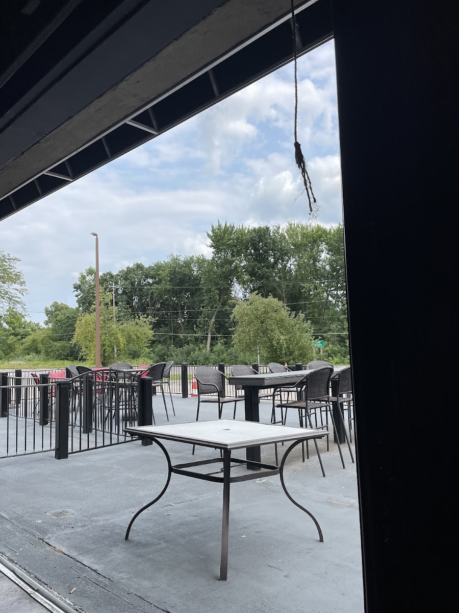 Sweetwater Sports Bar & Grille